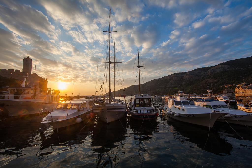 Villa Kamenica Komiža الغرفة الصورة