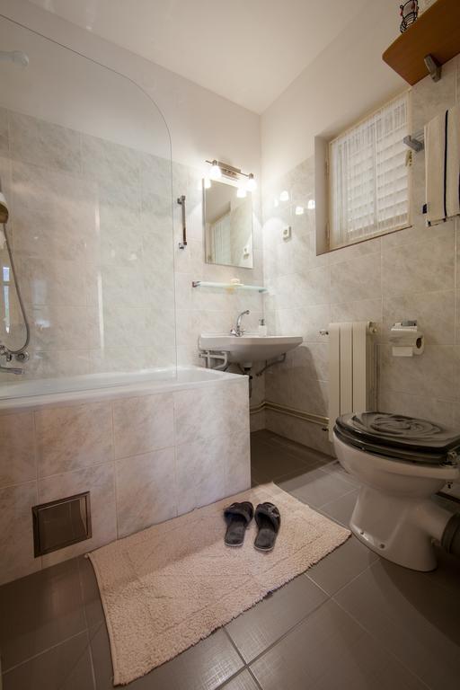 Villa Kamenica Komiža الغرفة الصورة